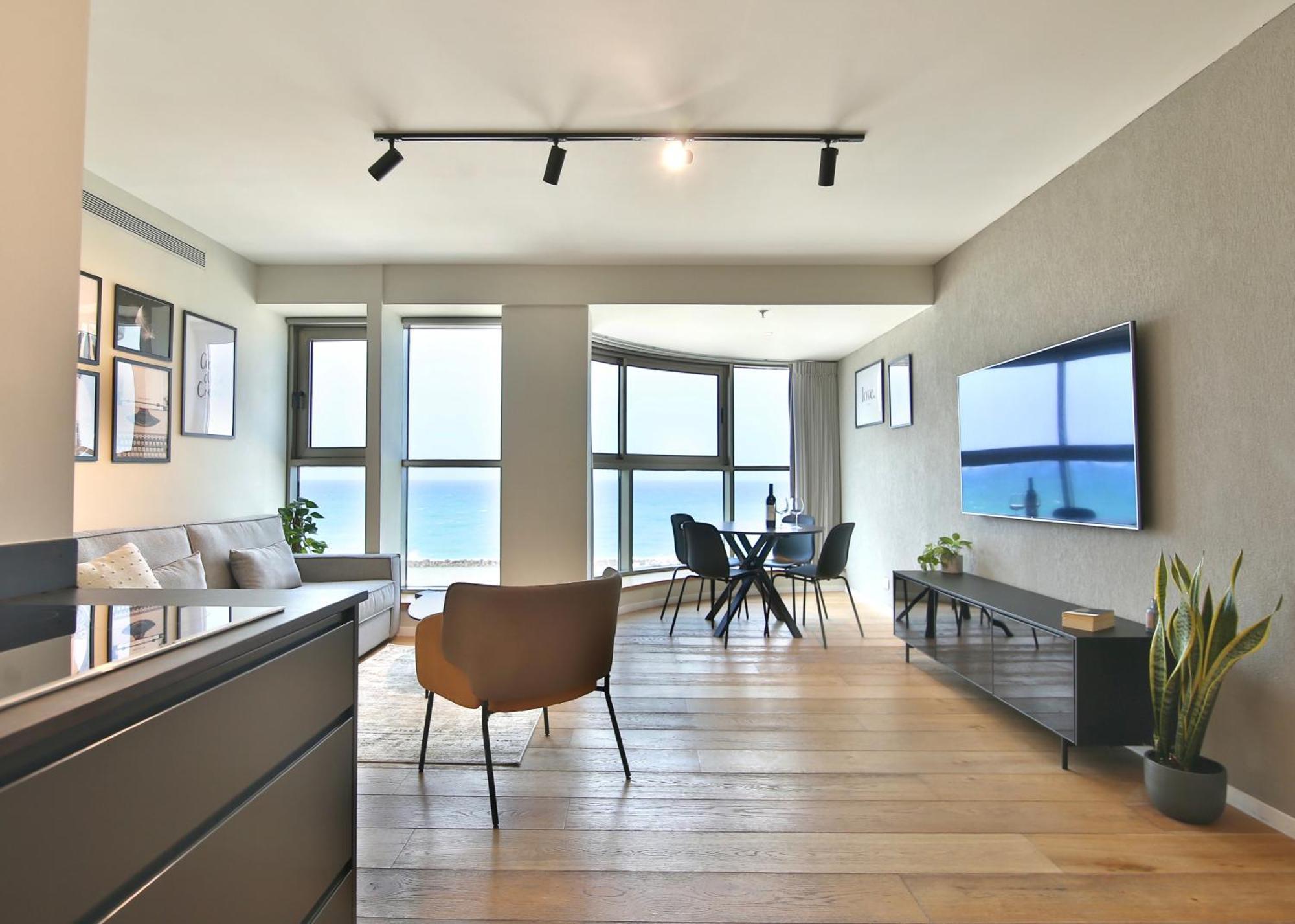 Luxury Suites By Notaly Ariel - Carmel Beach Haifa Exterior photo